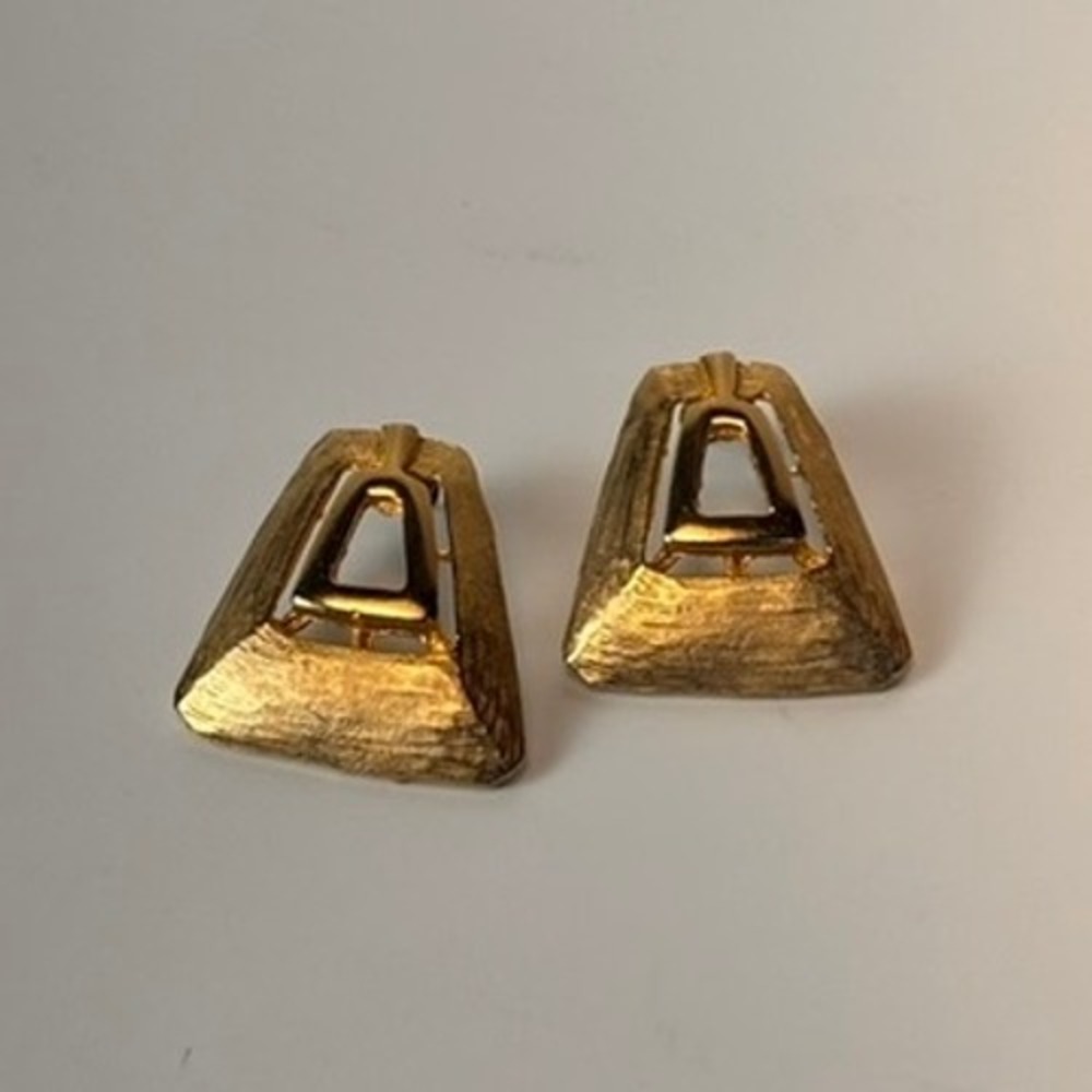 Vintage Geometric Trapezoid Earrings Gold Tone Heavy Statement Textured Retro